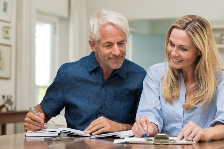 Comparaison entre une rente fixe et un certificat de dépôt : Dans quoi devriez-vous investir?